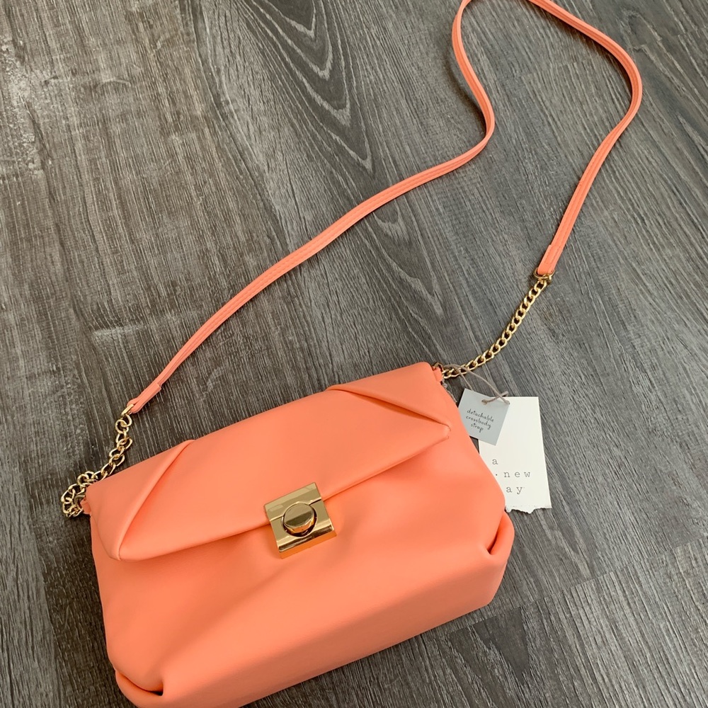 TARGET 🍑 peach detachable crossbody purse